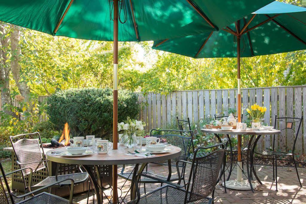 Seven Sea Street Inn Nantucket Exterior foto